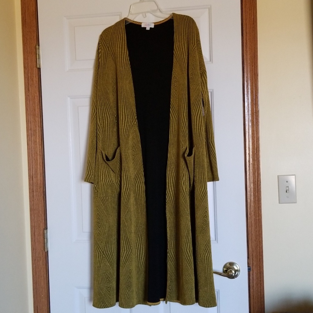 NWT Lularoe Small Sarah